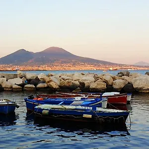 https://city-view-naples.hotels-amalfi.com